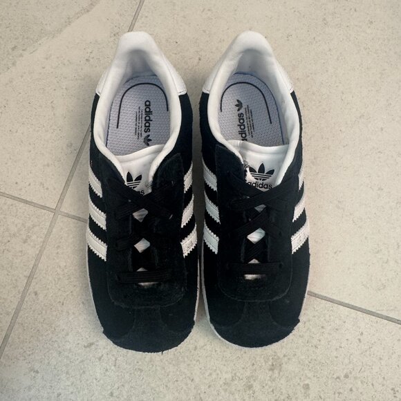 Kids Adidas Gazelle Sneaker - Black - 10C - Picture 2 of 4